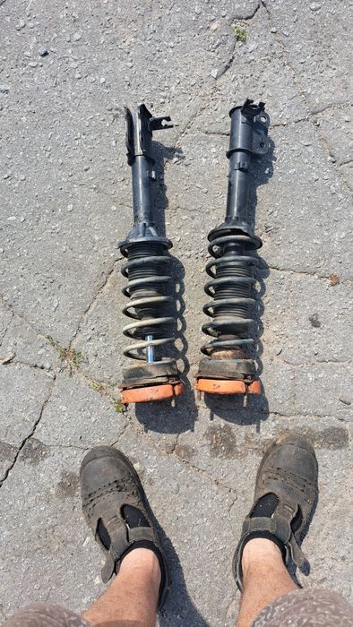 Стойки взборі каяба хюндай хендай акцент hyundai accent задні lc