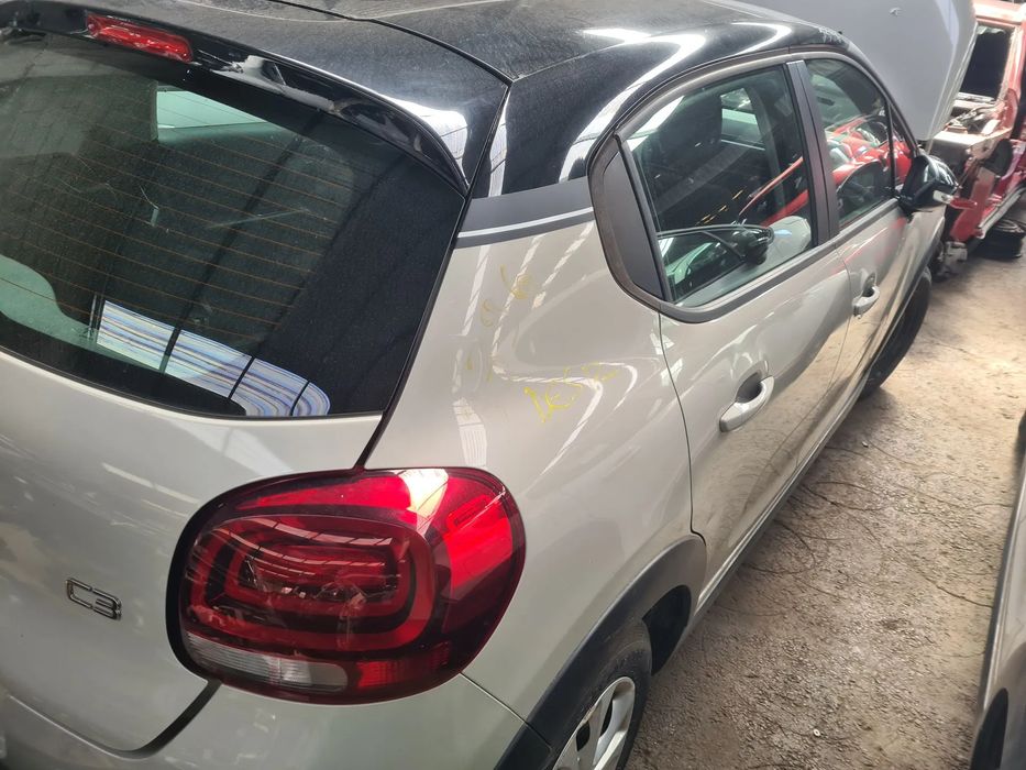 Painel trás direito CITROËN C3 III (SX)