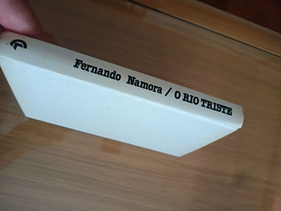 Vendo livro O rio Triste de Fernando Namora