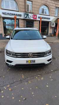 Продам Volkswagen Tiguan SEL