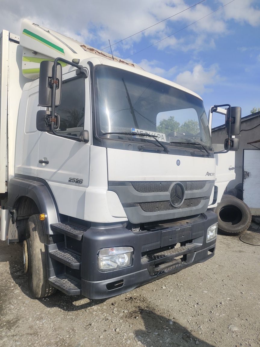 Mercedes Axor 2528