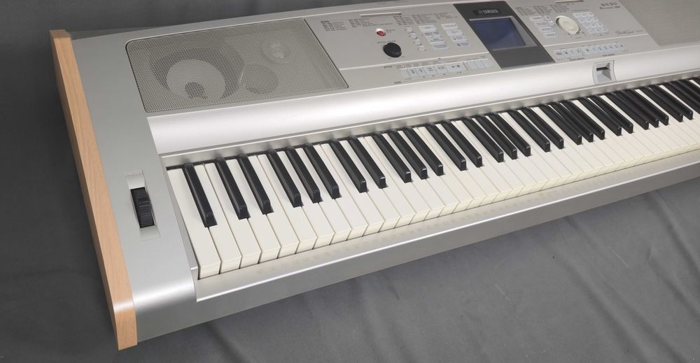 Yamaha DGX 505 Pianino Cyfrowe