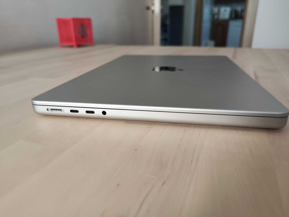 MacBook Pro 14'' M3 Pro 11-core | 18GB | 512GB SSD - Prateado