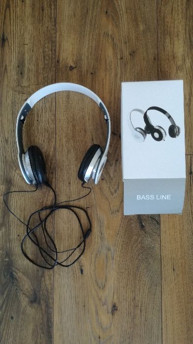 Nowe białe, składane słuchawki BASS LINE CM5147