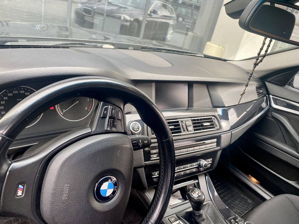 BMW 5 Series 520d F11 2012 F10