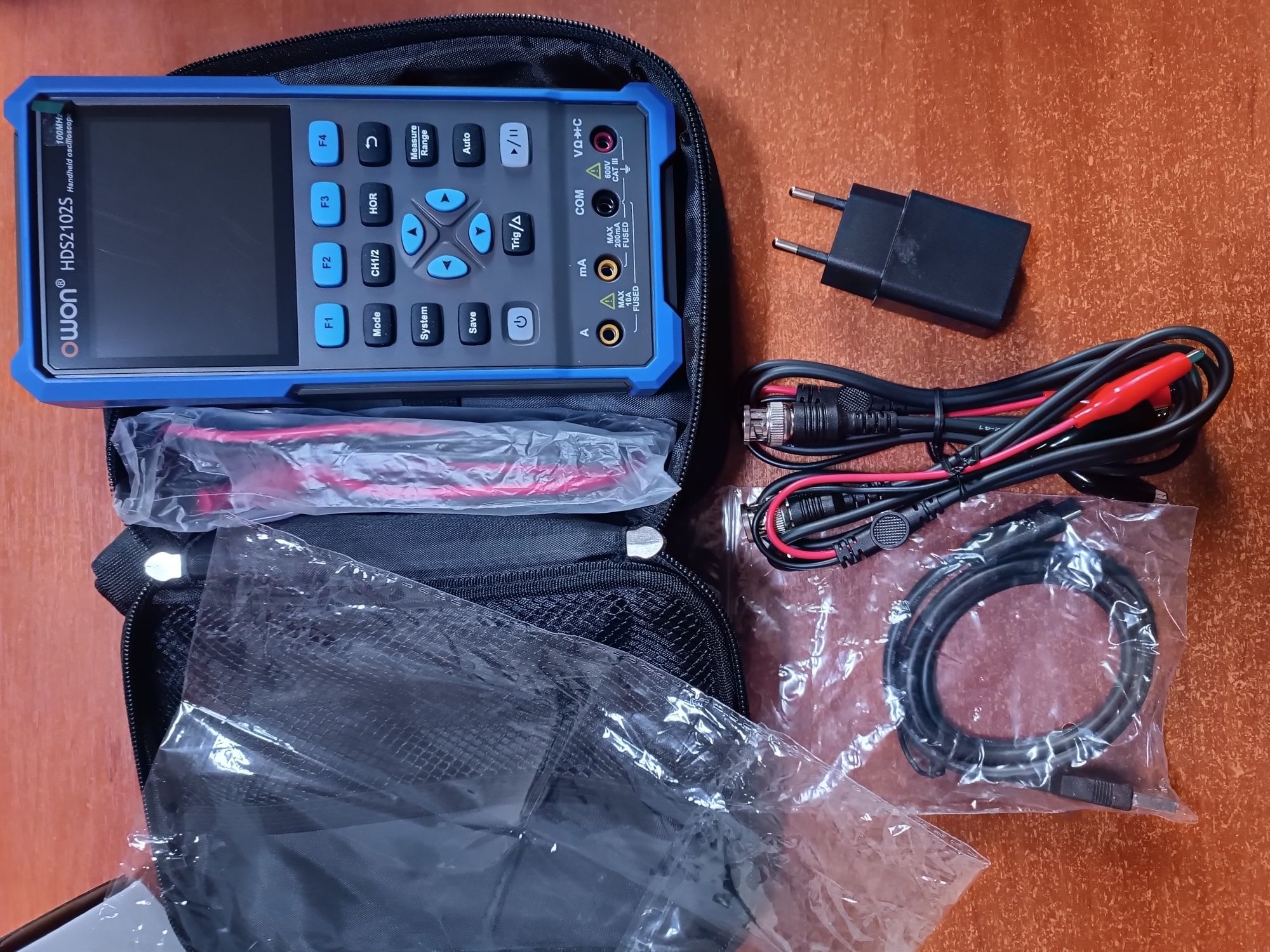 HDS2102S Оцилограф, тестер, генератор