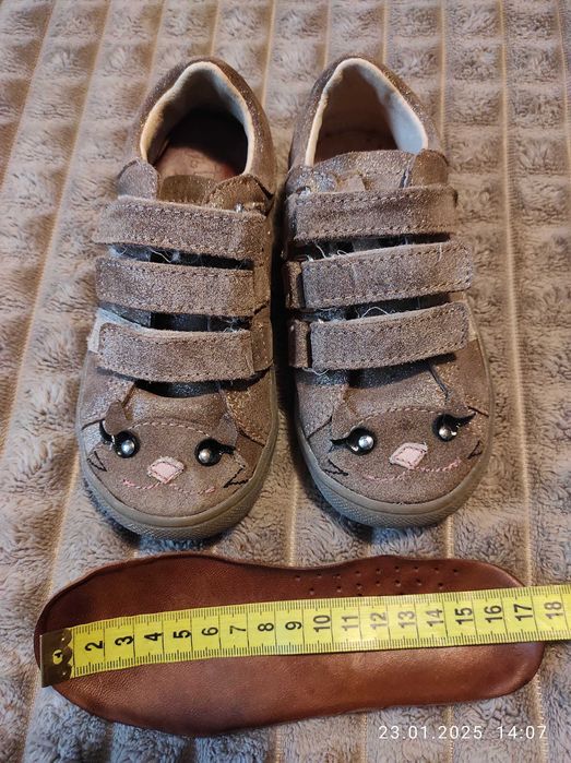 Mrugała Buty półbuty baleriny trampki skórzane kotki r. 28