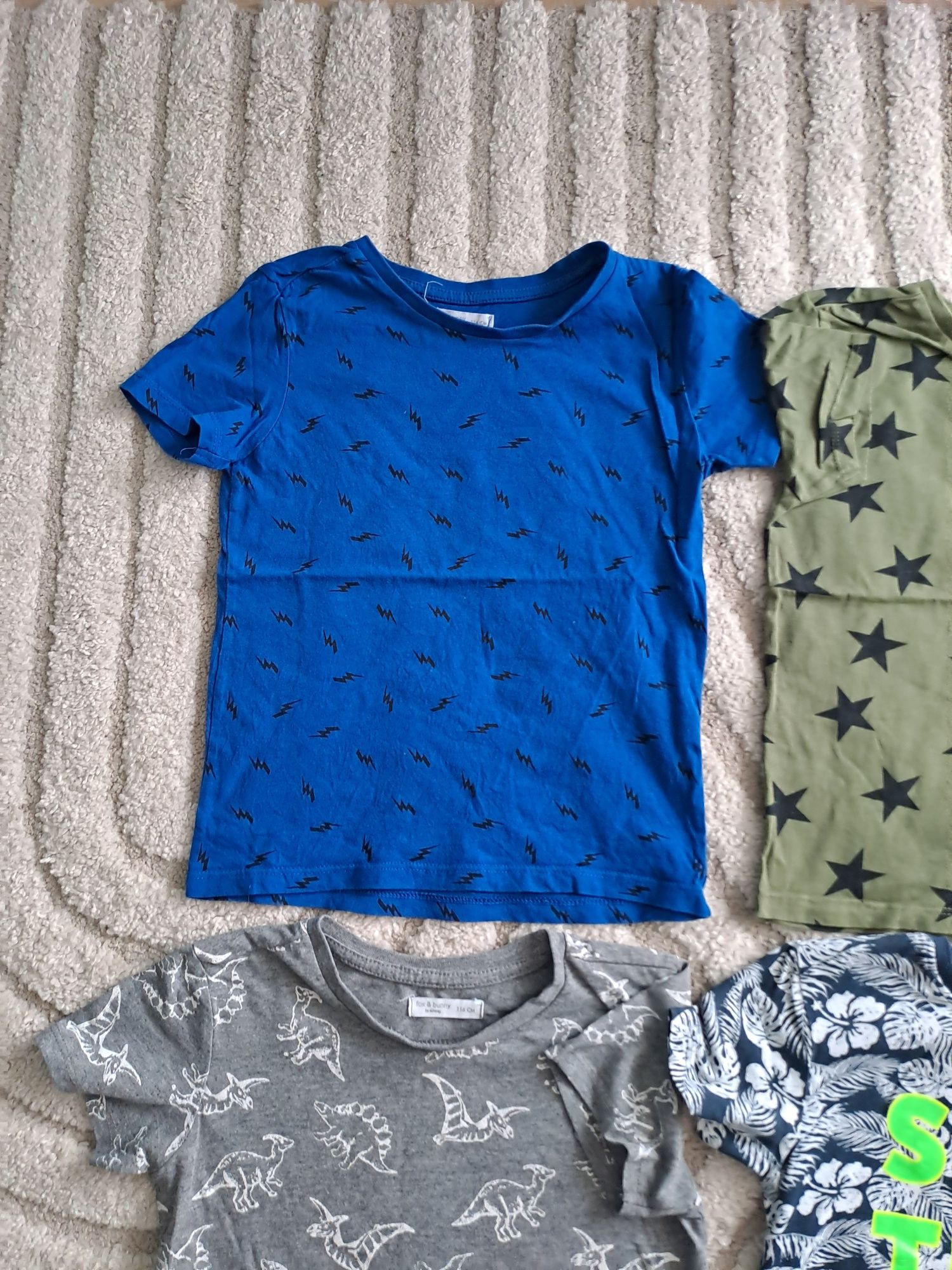 Zestaw 4 t-shirtów Sinsay 116