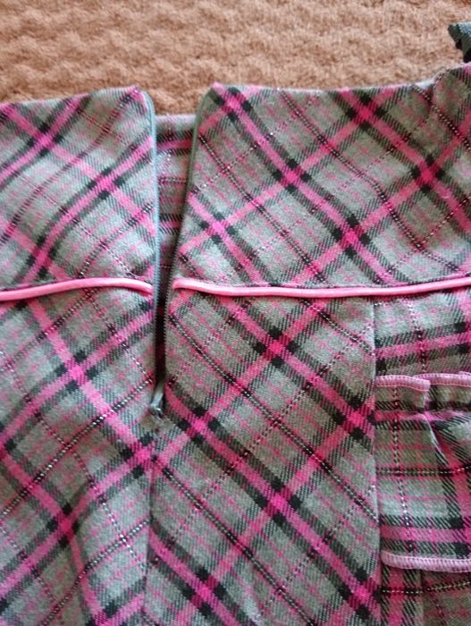 Spódnica w kratę dla dziewczynki