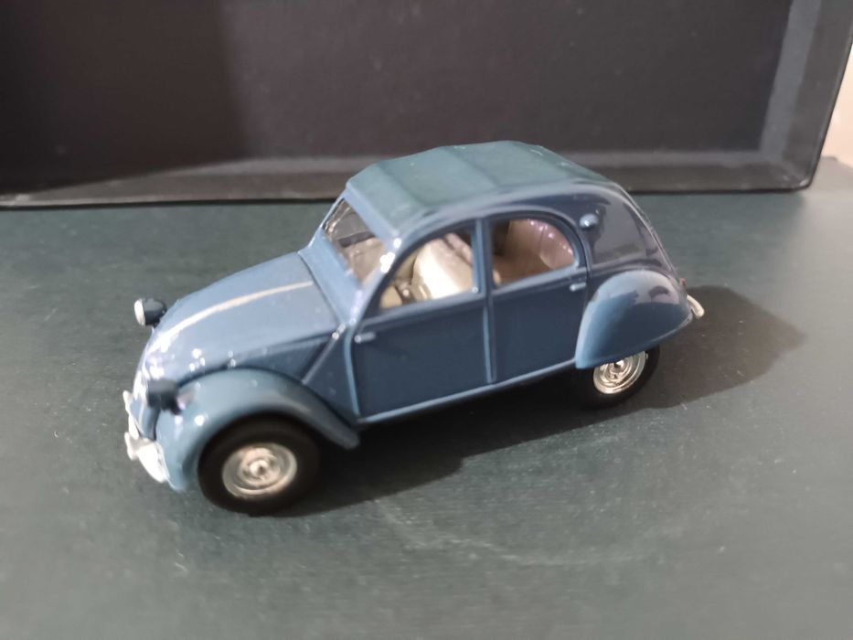 12 Carrinhos Miniatura 1/64 da Norev