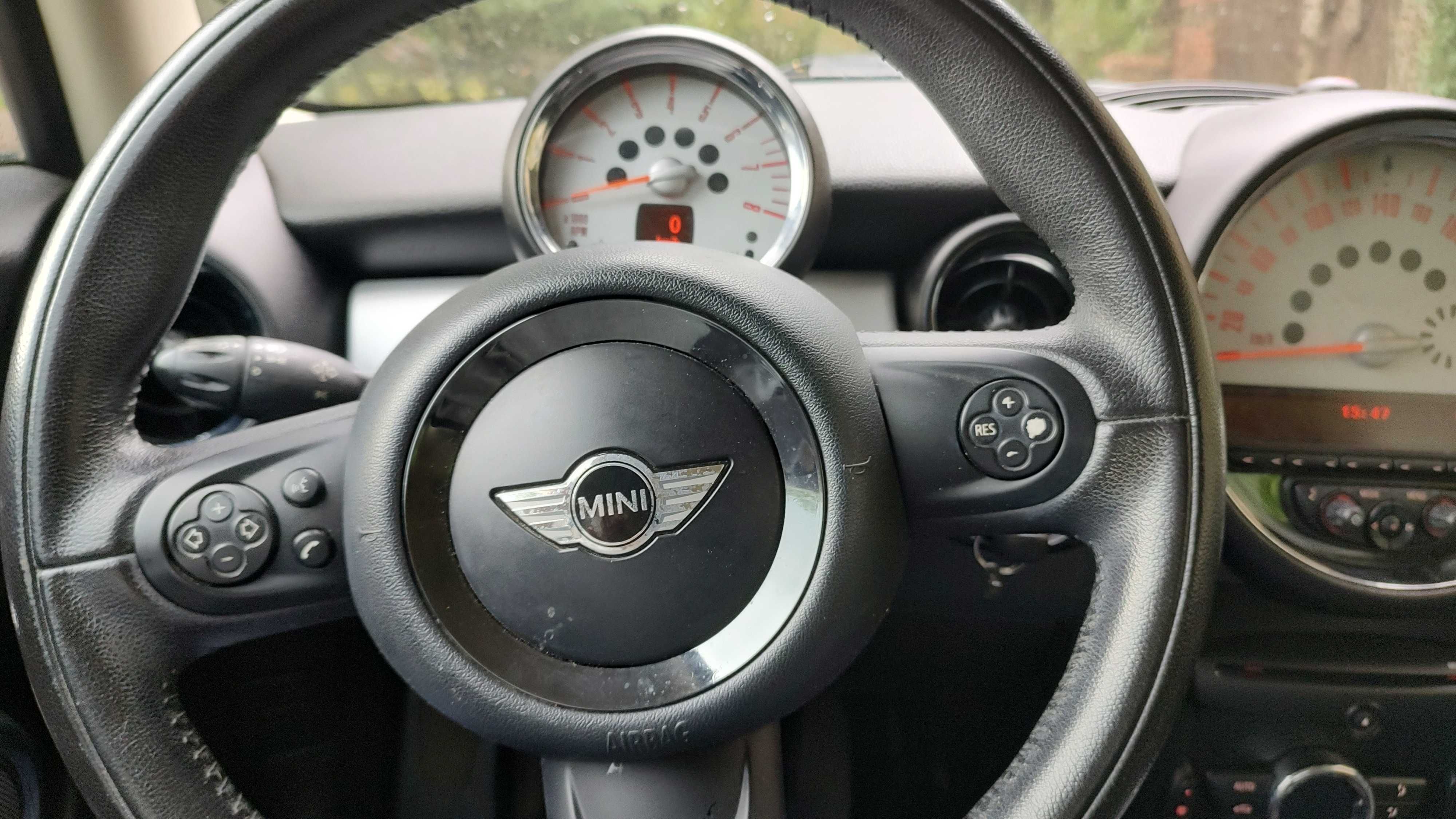 MINI ONE 1.6 2011