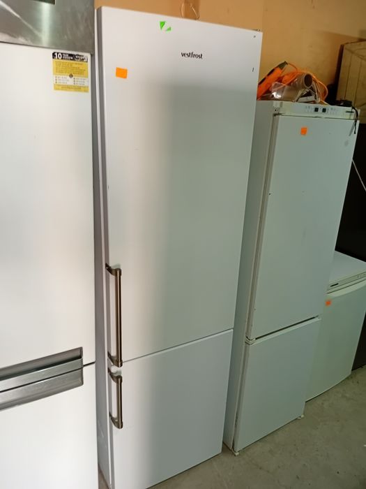 Холодильник Electrolux GTR12ghr66