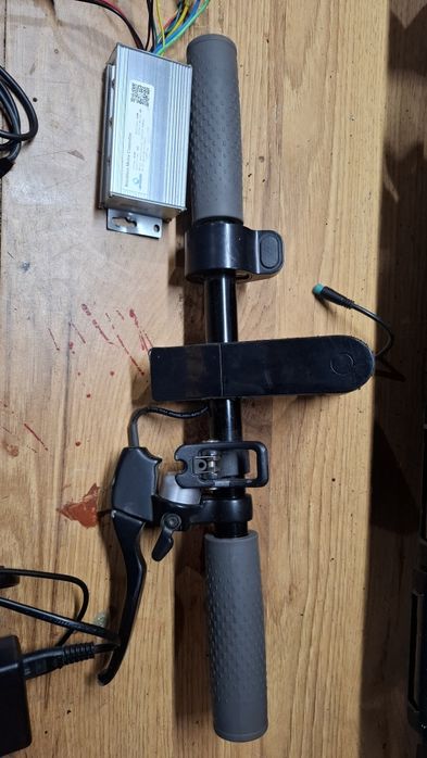 Sprzedam osprzęt do hulajnogi elektrycznej