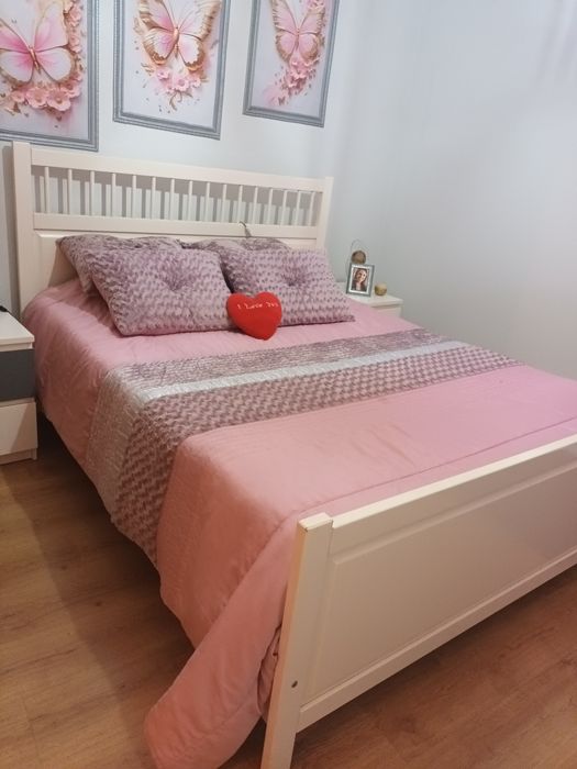 Cama de casal Ikea