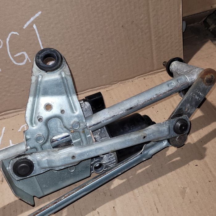 Mechanizm wycieraczek z silniczkiem przód vw passat b6 2009r