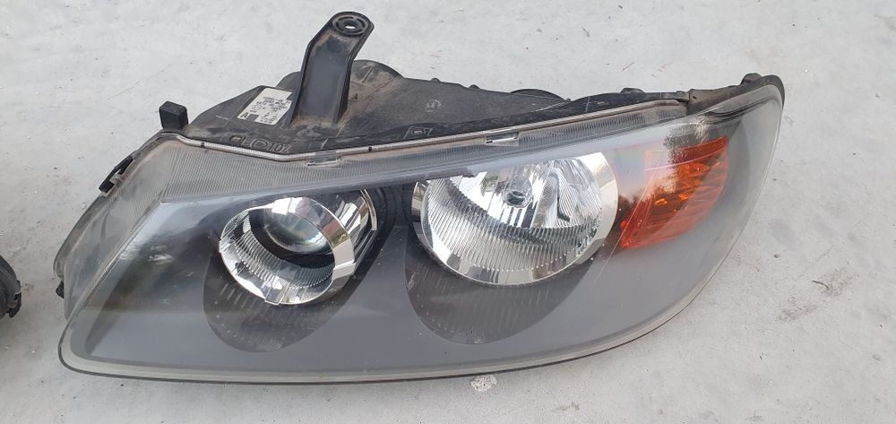 Lampa nissan almera