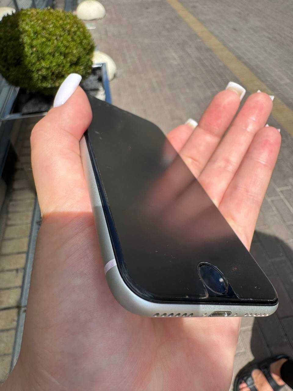 iPhone SE 2020 128Gb
