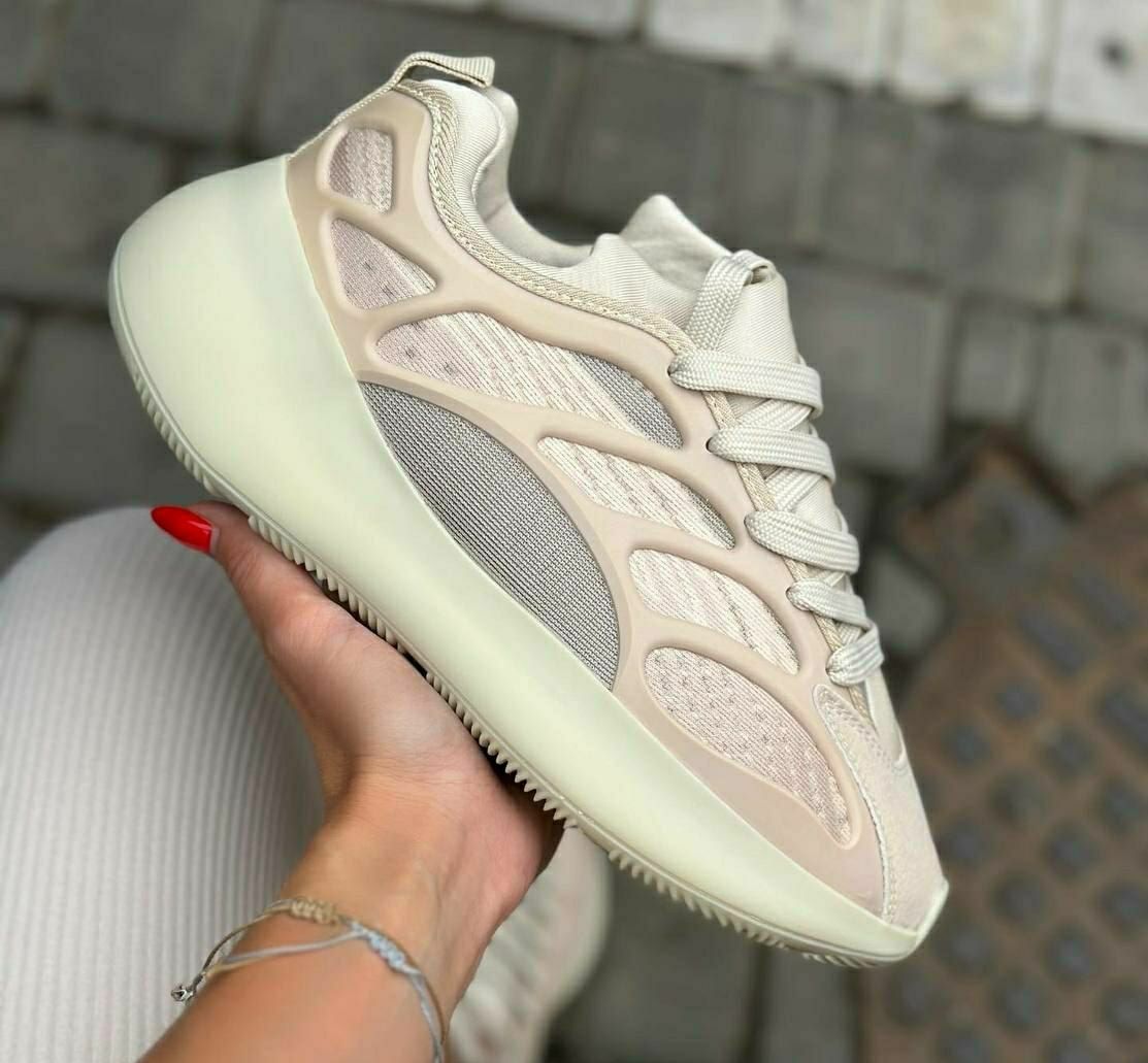 Женские кроссовки Adidas Yeezy boost 700 V3, изики, обувь женская