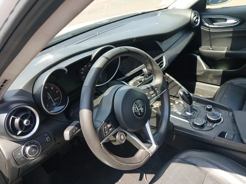 Alfa Romeo Giulia Q4 / auto ZAKUPIONE w drodze