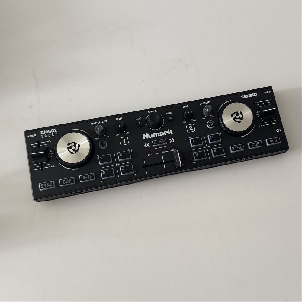 Dj controller Numark dj2go2 touch serato