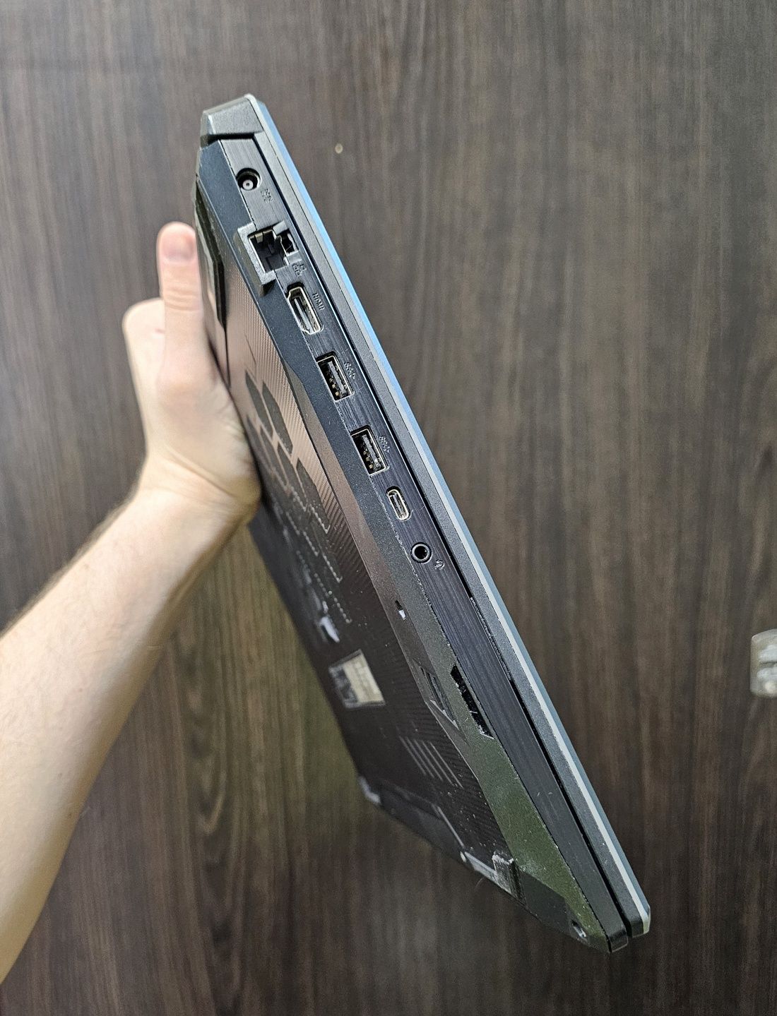 Ігровий Asus TUF A17, 17.3" IPS 144Hz, Ryzen 5 4600H, GTX 1650, 16/512