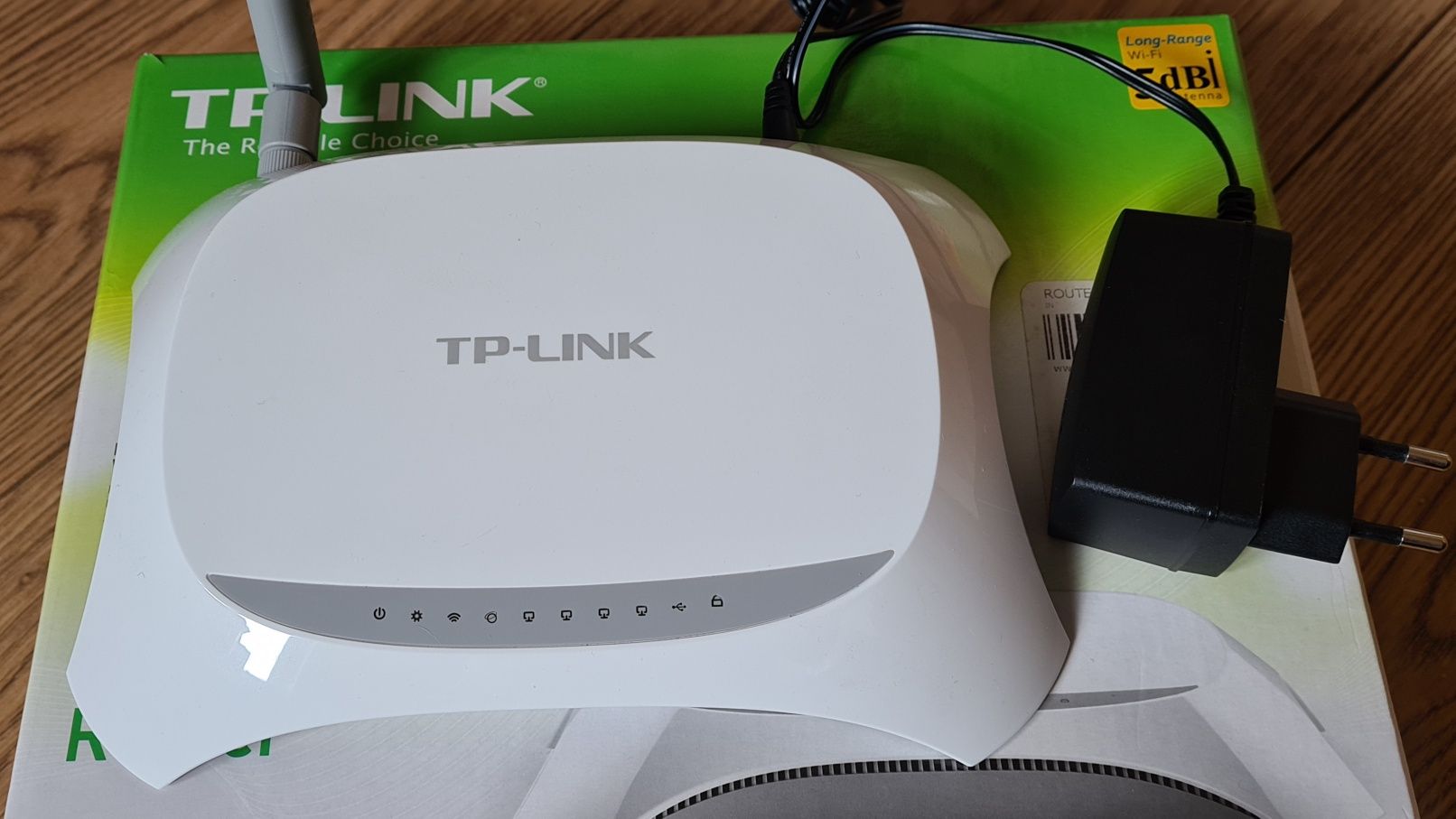 Router TP-LINK, model: TL-MR3220