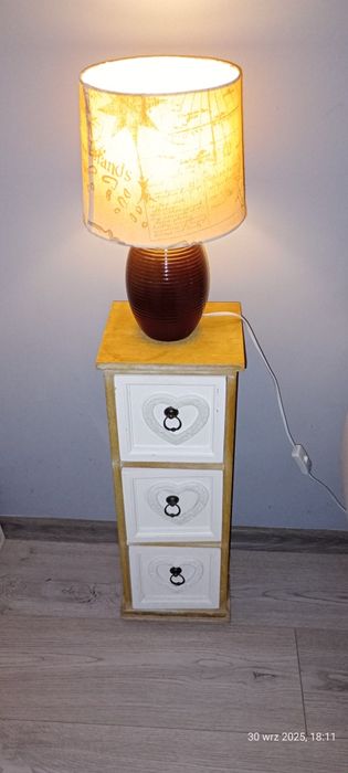 Szafka nocna+lampka, 2 komplety