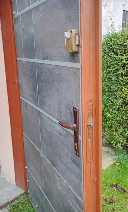 Drzwi garażowe drewniane, ocieplone