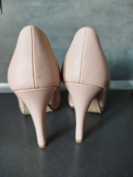 Туфлі 39 розмір. Тілесні