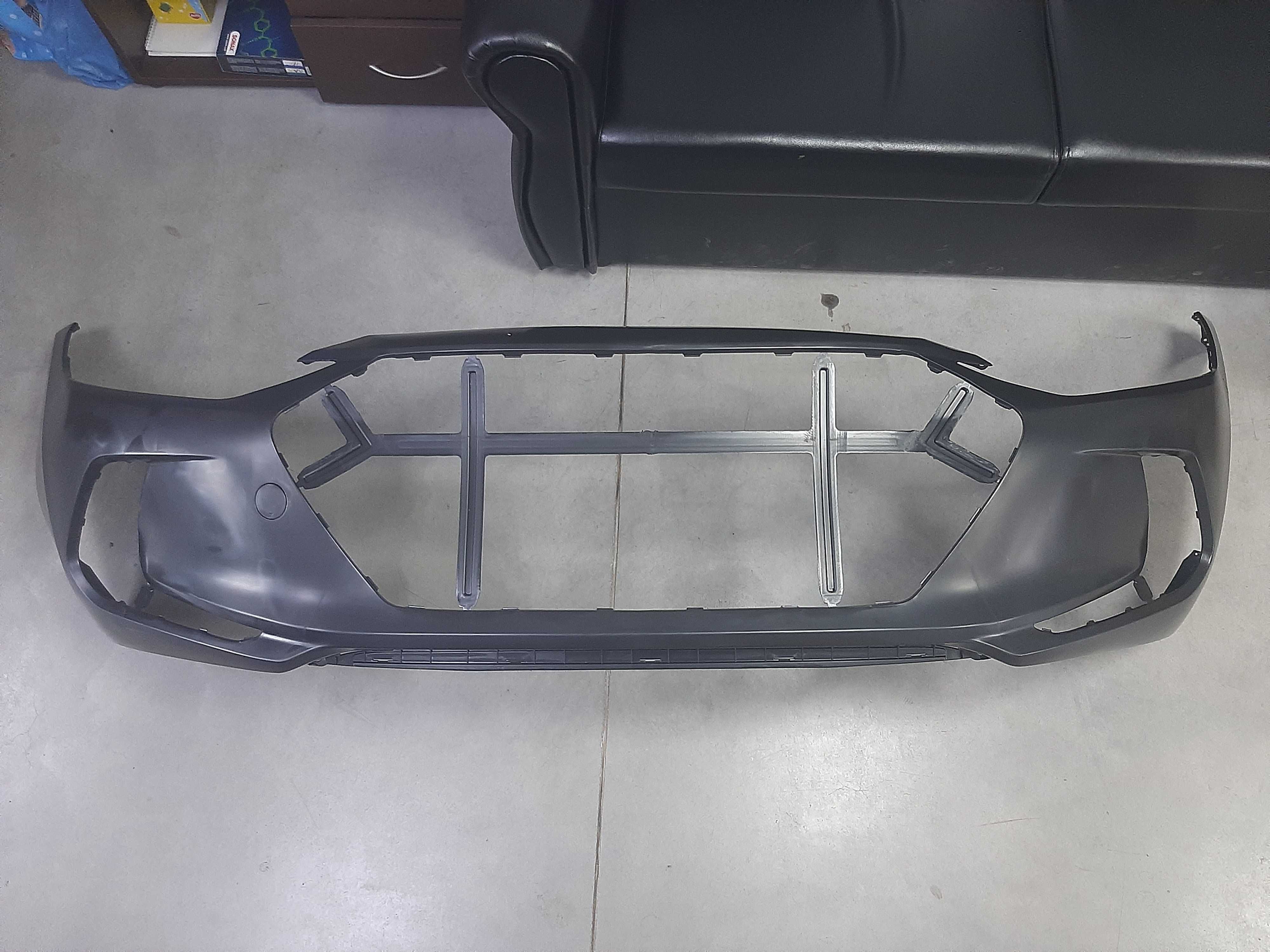 Фонарь задний Hyundai Elantra Хюндай Елантра 16-18 (AD)