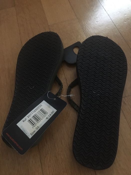 Vendo Chinelos Quebramar, nº 35 e nº 36