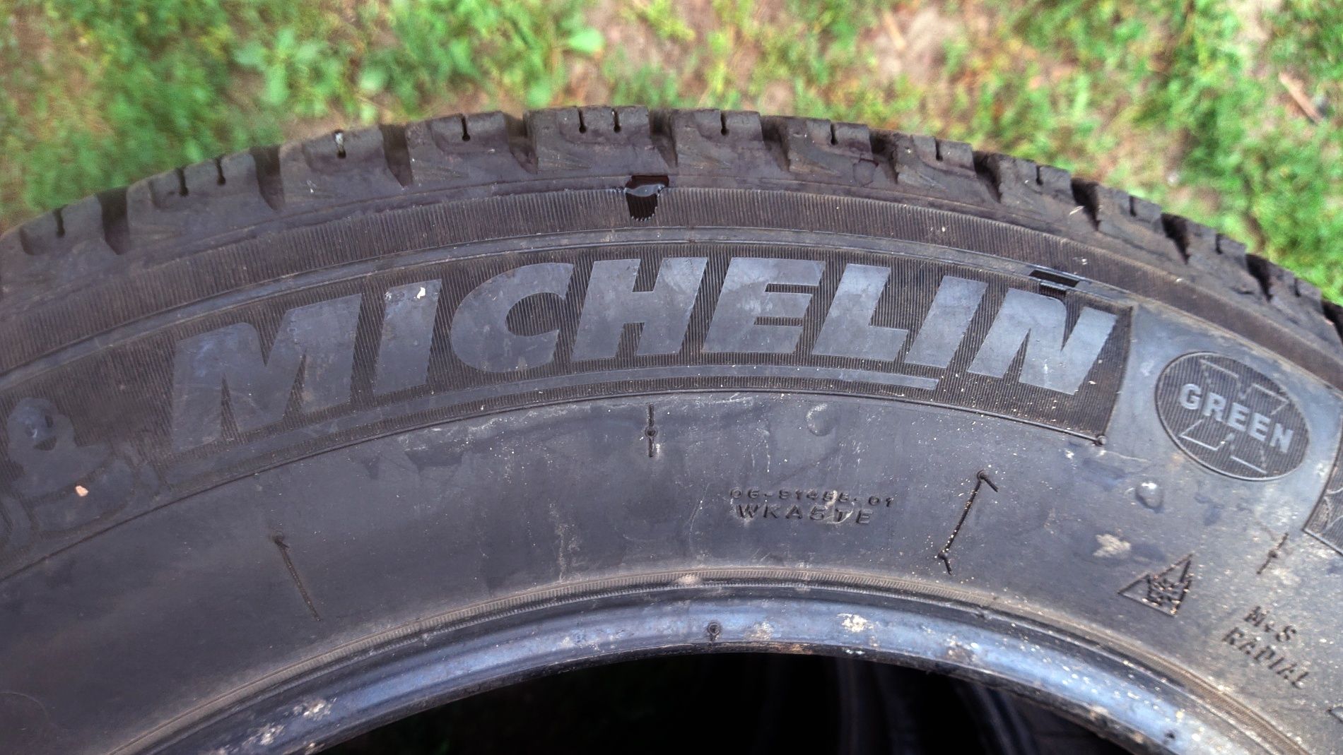 Michelin x-ice Xl 3 215/60 r 17 studless, зимняя резина.
Протектор =7(