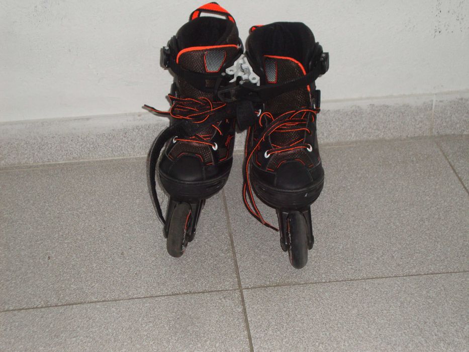 Patins em linha praticamente novo