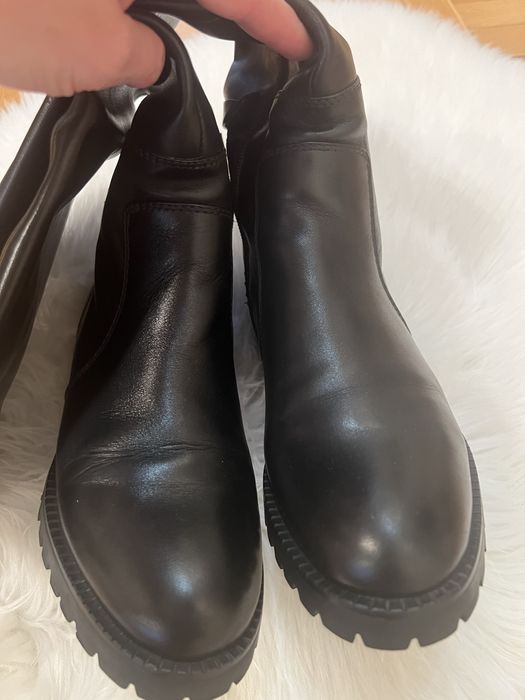 Чоботи повністю з натуральноі шкіри
