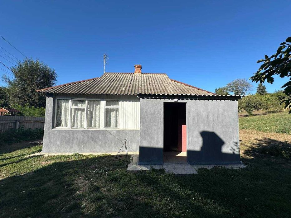 Продам невеликий будинок