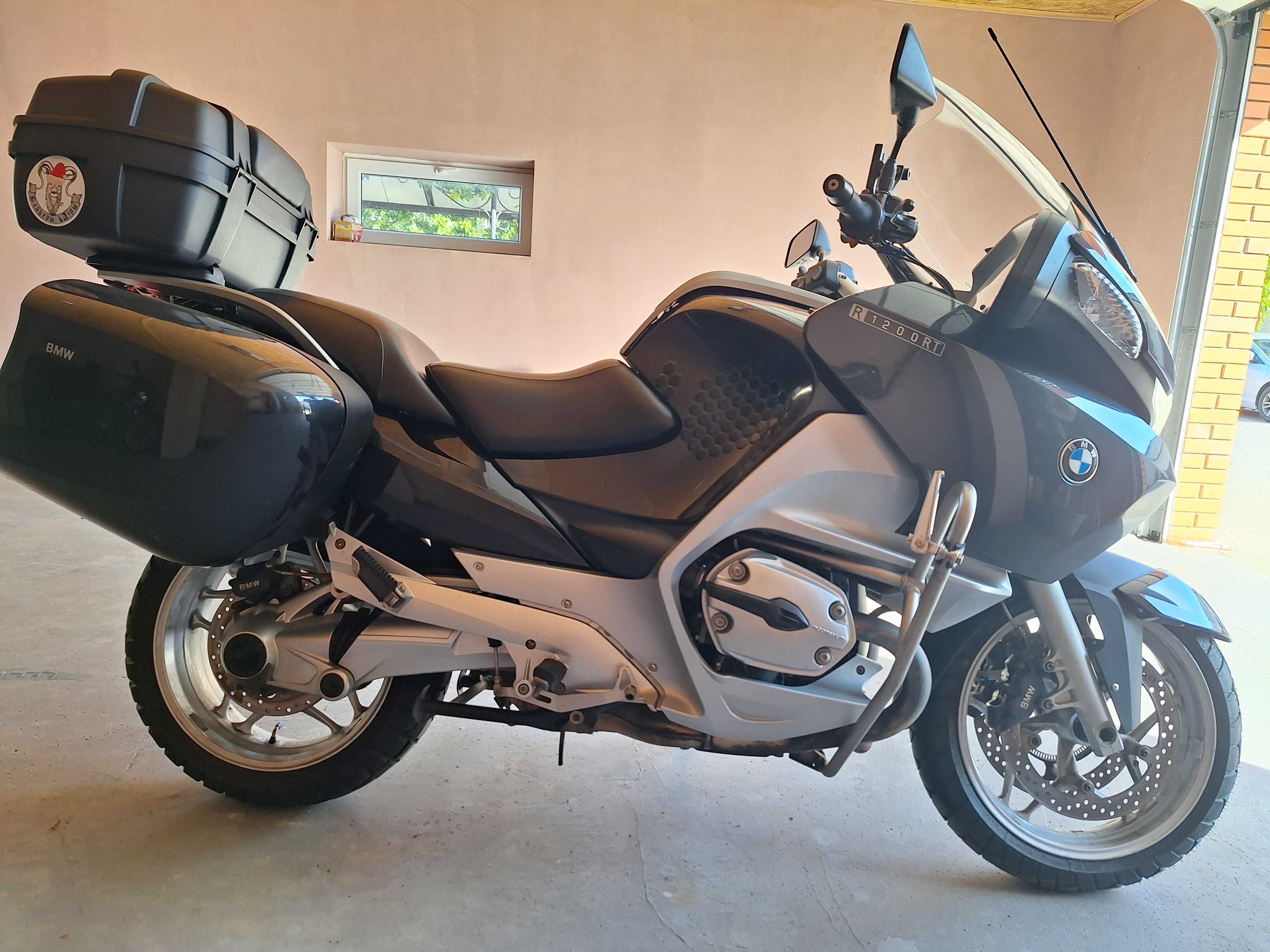 Продам свой ухоженный мот  BMW R1200 RT