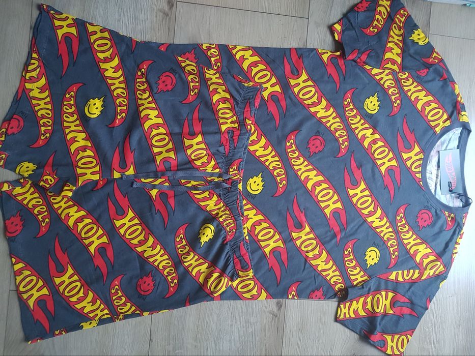 Nowa bawełniana piżama męska marki  Hot Wheels rozmiar M.