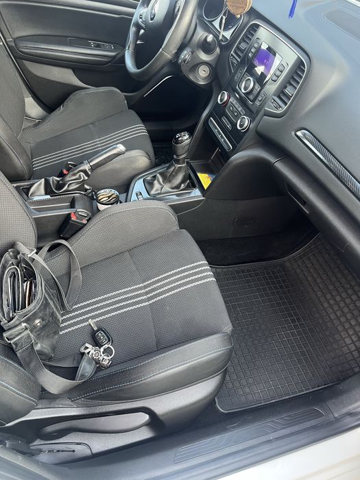 Renault Megan 4 1.5 до 30.11