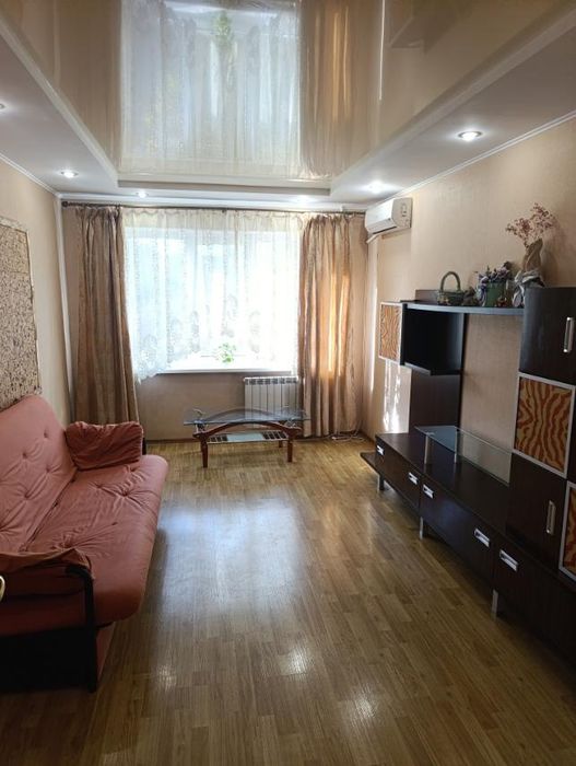 Сдам 3 комнатная квартира Таирова Королева Вильямса 4 этаж