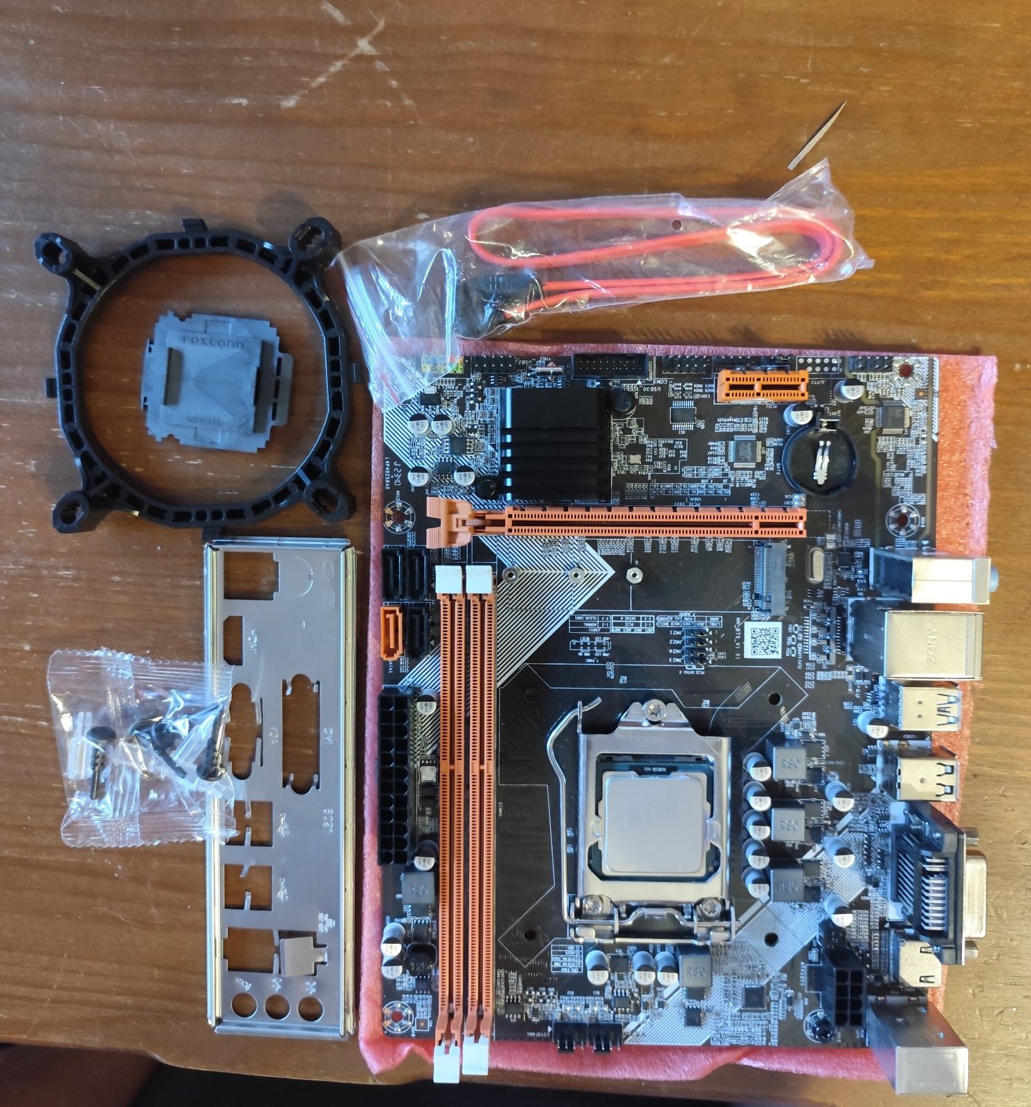 Motherboard novo com 2 memórias DDR3 8GB