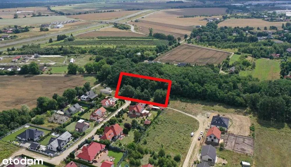 Duża,atrakcyjna działka budowlana z lasem