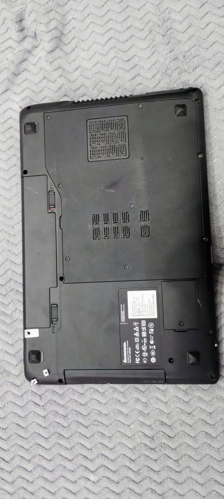 Laptop Lenovo Y570 SSD 128 GB