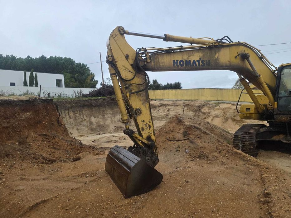 Giratória Komatsu PC210