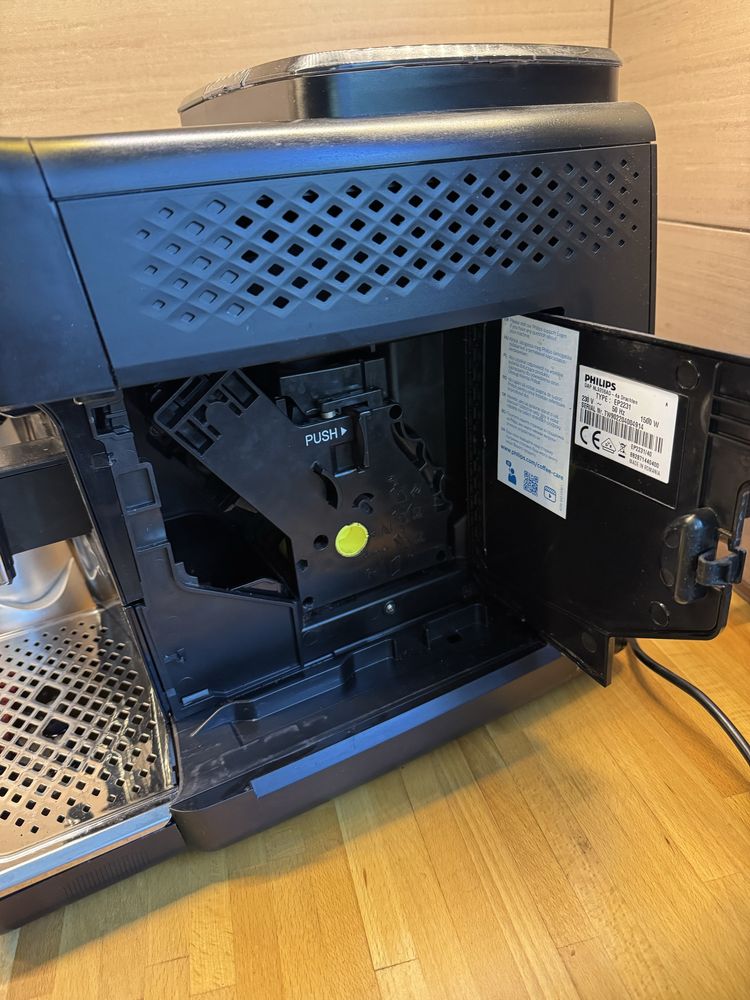Ekspres kawy PHILIPS 2200 LatteGo series - stan bdb
