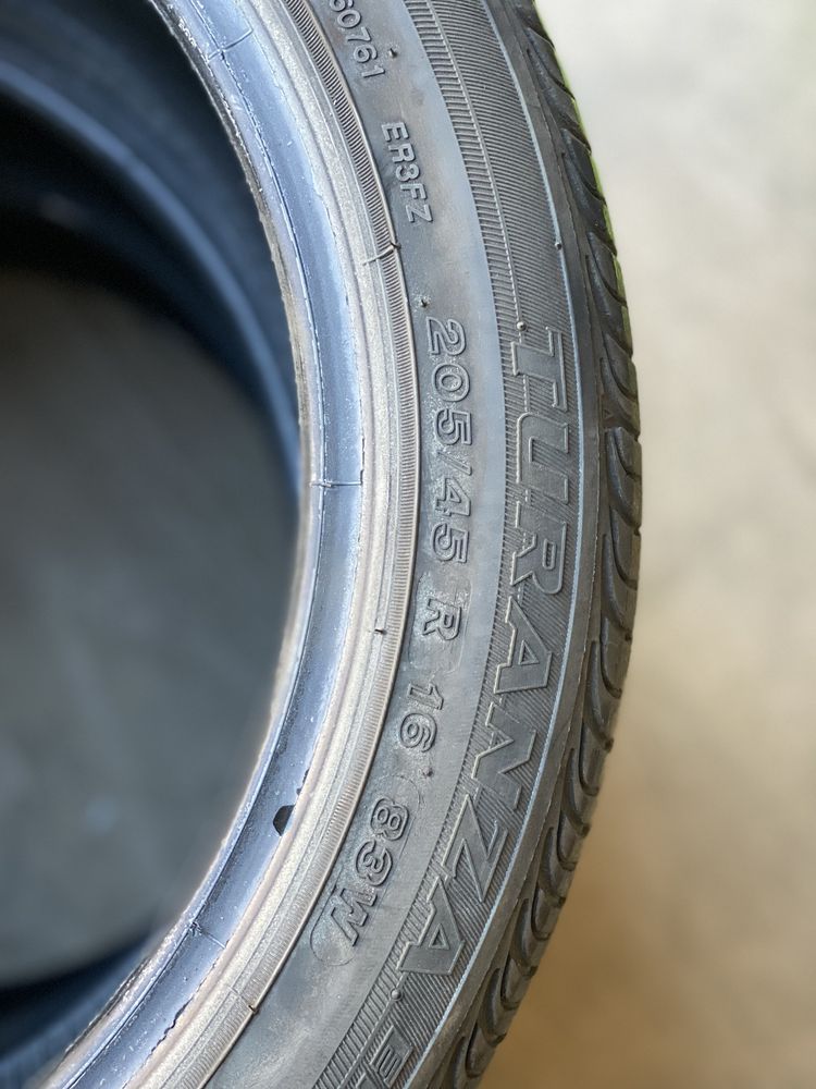 Літня гума 205 45 R16 Bridgestone летняя резина шины