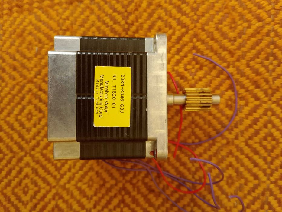 Silnik krokowy NEMA 23KM-K346-G3V