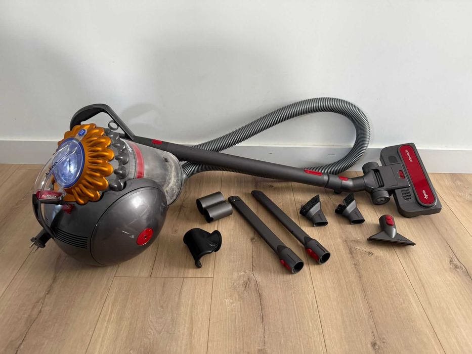 Aspirador Dyson Big Ball Multi Floor2 em bom estado de utilização.