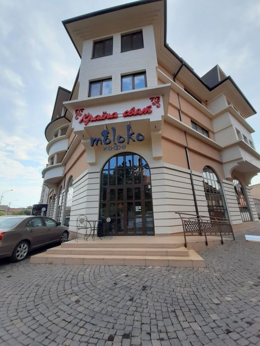 3 кімн. LUX апартаменти з балконом, центр, парковка, кондиціонер