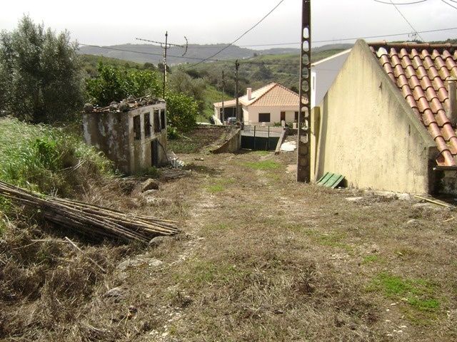 Terreno na localidade de Ponte de Lousa - Loures