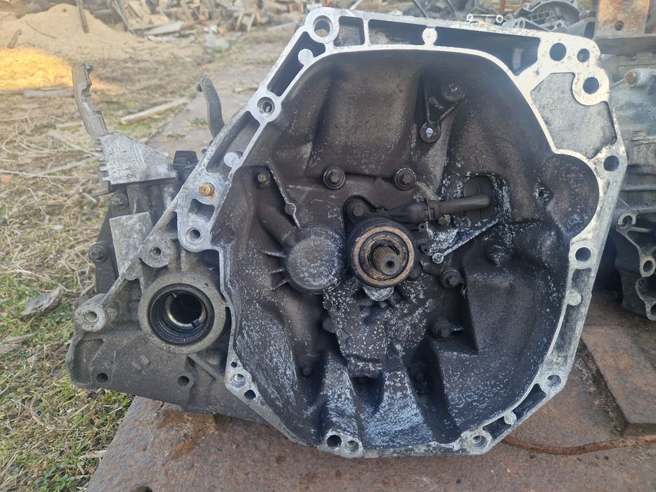 Skrzynia biegów nissan juke 1.6 16v   jr5319